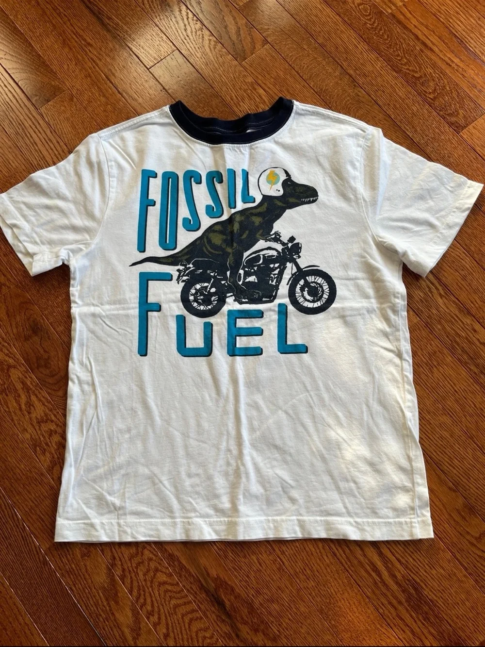 Boys short sleeve tees in size 14